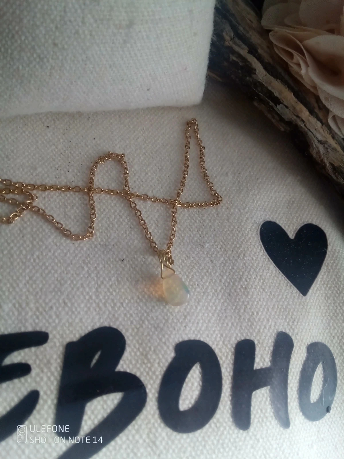 Collier opale d'Éthiopie pierre naturelle à reflets verts irisés – photo 4
